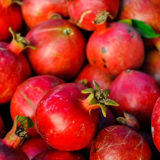 Nar sıkmalık / Pomegranate